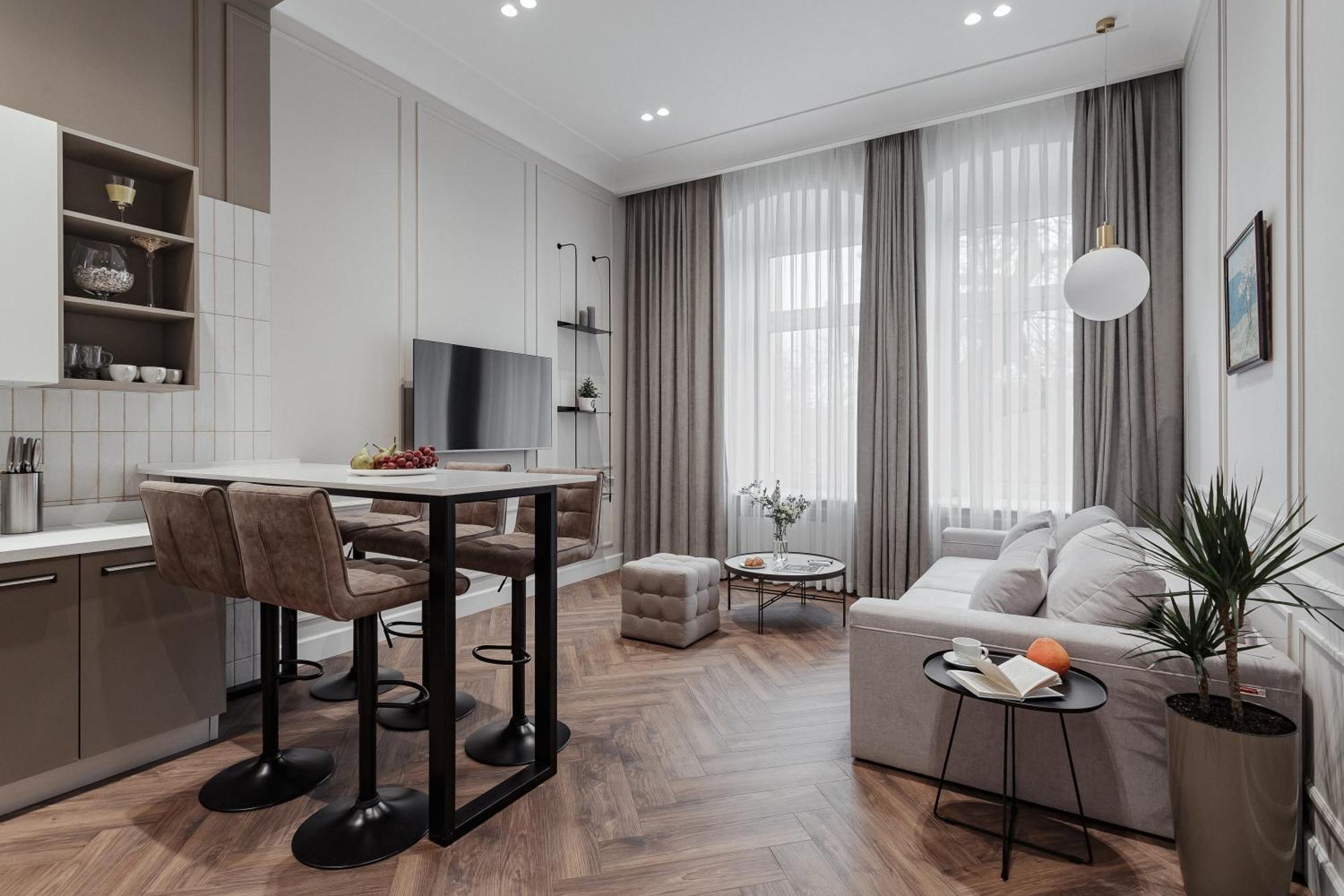 New! Luxury Apartment In The Center Of Odessa Overlooking Deribasovskaya Str. Low Price! Экстерьер фото